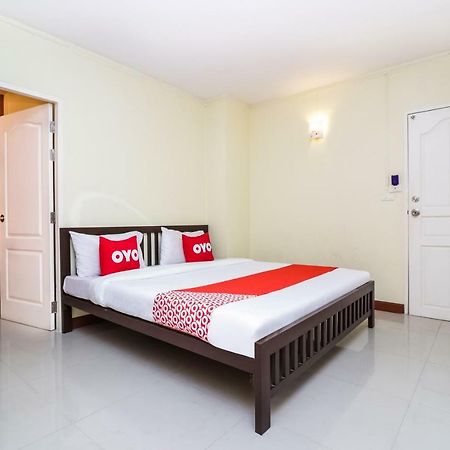 Oyo 237 Thitikorn Grandview Hotel Ban Pak Khlong Si Bagian luar foto