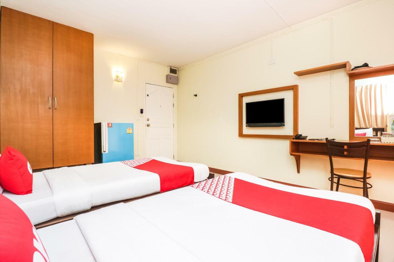 Oyo 237 Thitikorn Grandview Hotel Ban Pak Khlong Si Bagian luar foto