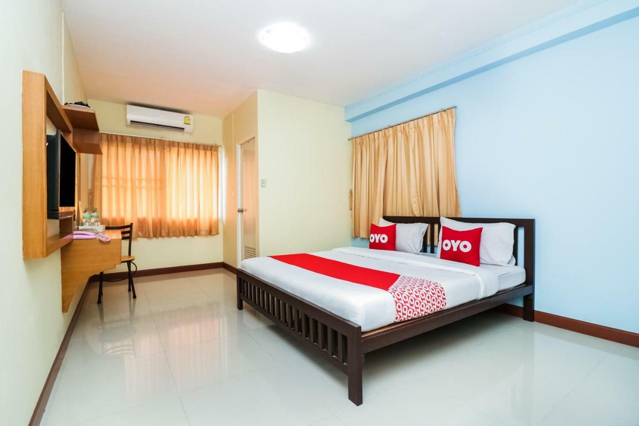 Oyo 237 Thitikorn Grandview Hotel Ban Pak Khlong Si Bagian luar foto