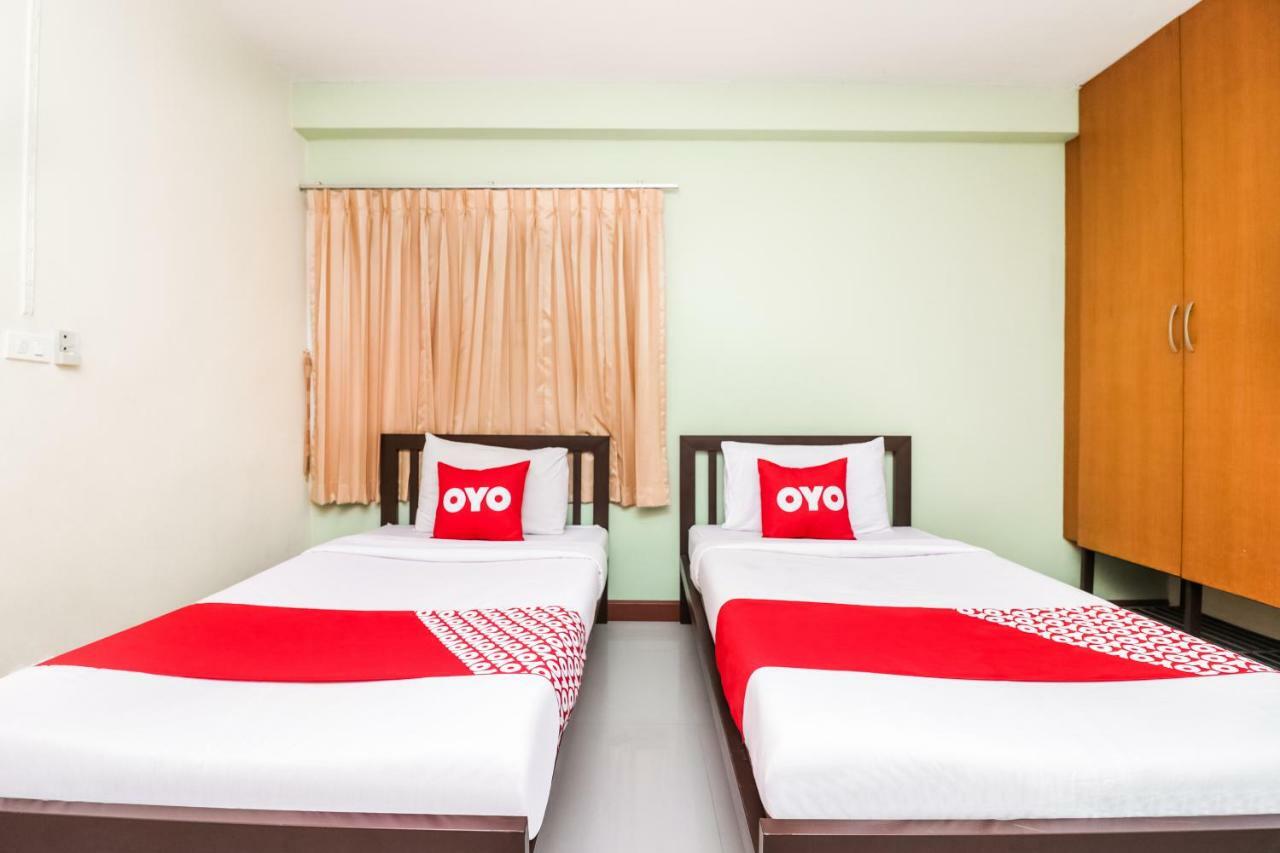 Oyo 237 Thitikorn Grandview Hotel Ban Pak Khlong Si Bagian luar foto