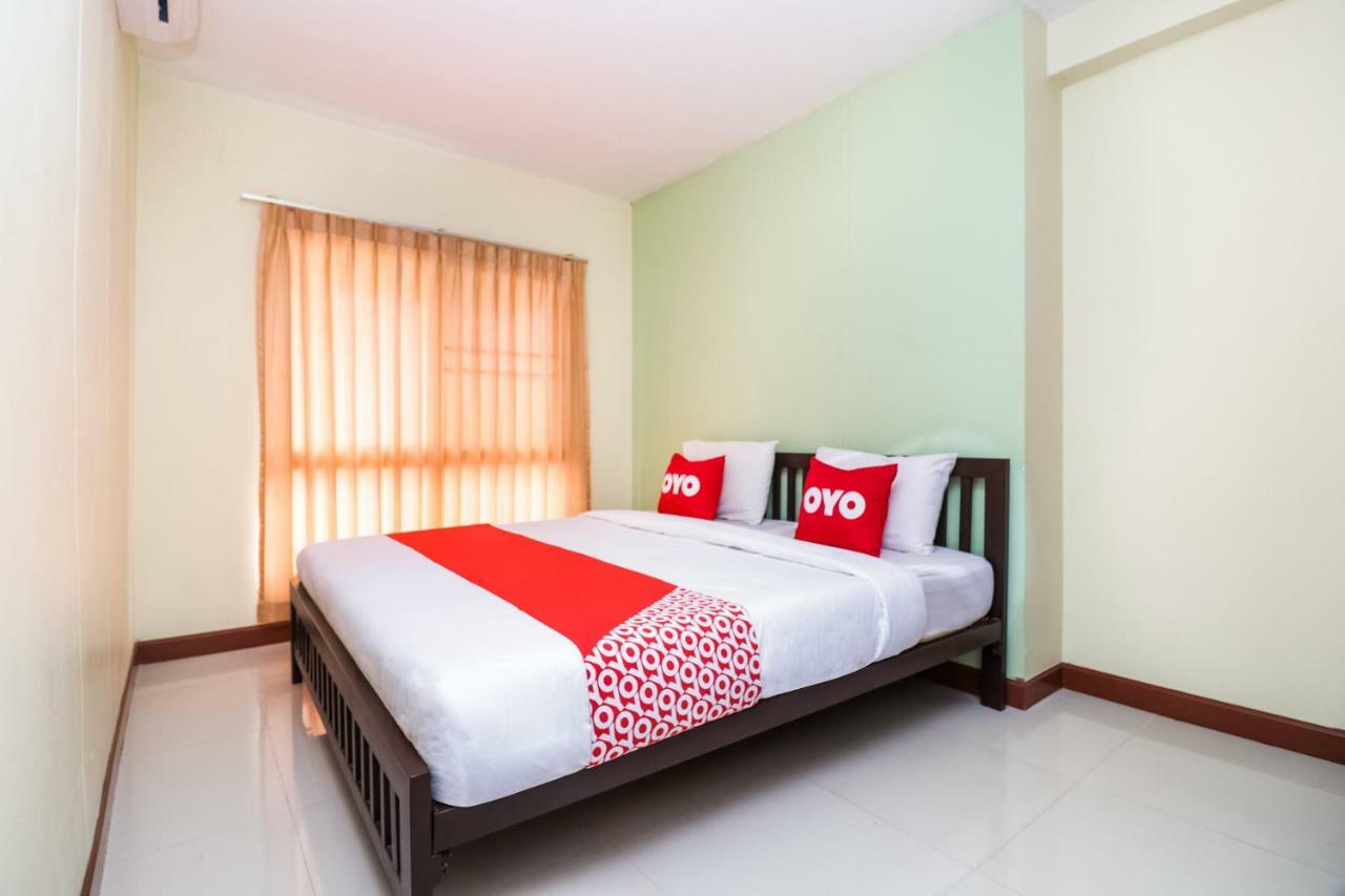 Oyo 237 Thitikorn Grandview Hotel Ban Pak Khlong Si Bagian luar foto